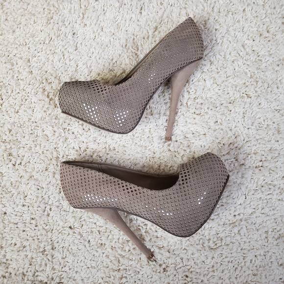 Styluxe Shoes - Styluxe Nude Heels Size 8